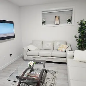  Holiday home New Built House, In Style Guest Suite, 2bedroom, 2bed, 2bath